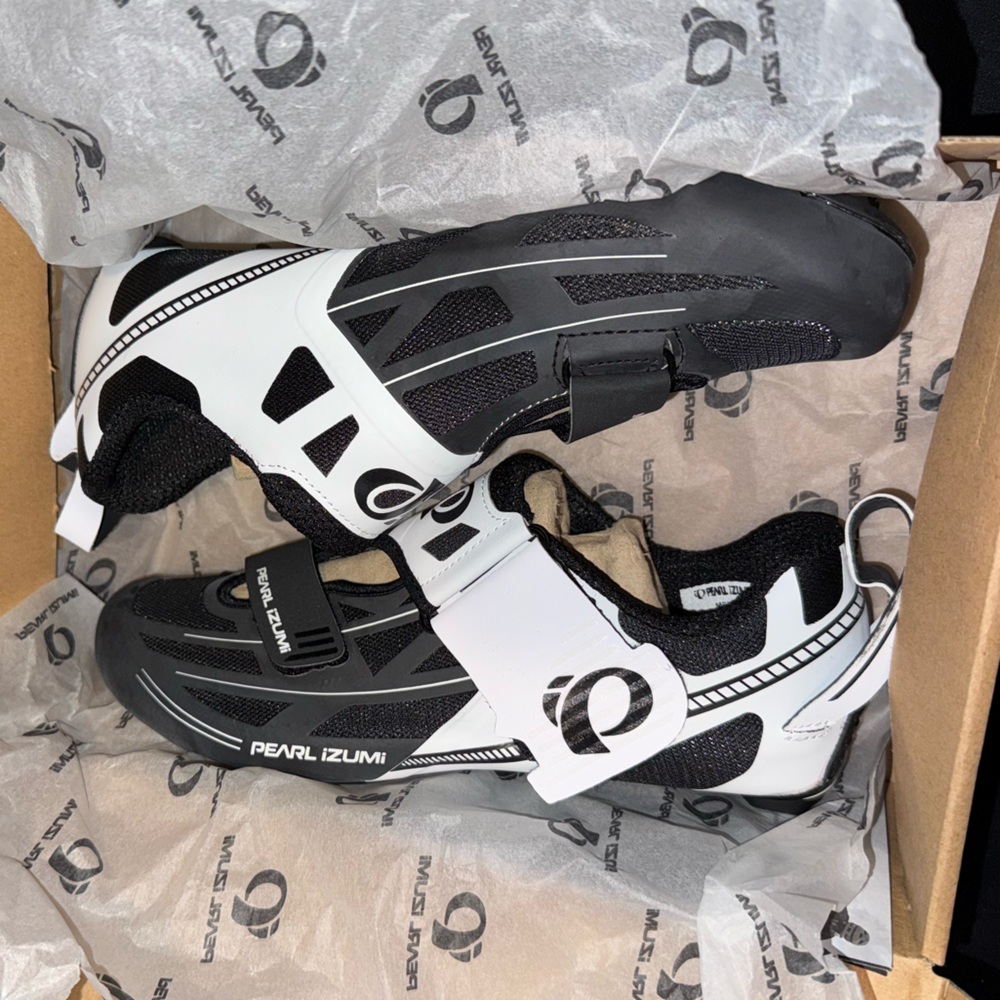 NWT Pearl Izumi Tri Fly Elite V6 Cycling Shoes